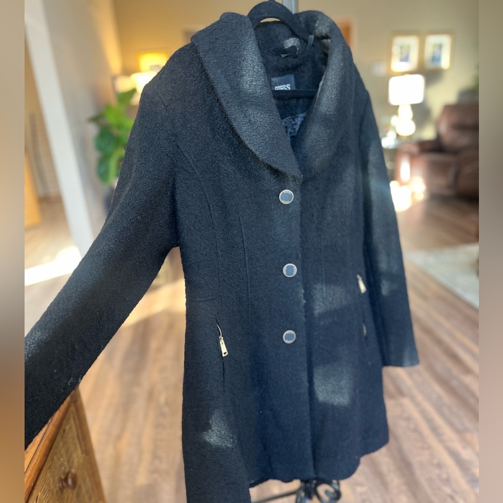 Stunning Guess Coat XL